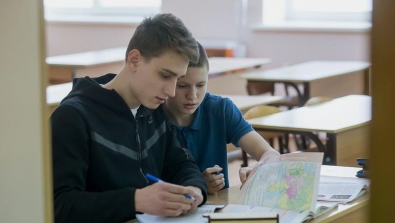 Белгородские выпускники получат право не сдавать экзамены в этом году 