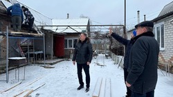 Алексей Дыбов проинспектировал восстановление жилья в посёлке Уразово Валуйского округа