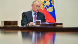 Владимир Путин предложил выдавать малому и среднему бизнесу средства на зарплаты