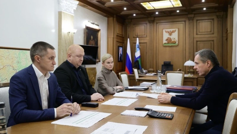 Вячеслав Гладков рассказал о работе по поддержке кадров в сфере здравоохранения