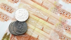 Cоциальная пенсия по инвалидности включена в перечень доходов. Помощник прокурора дал консультацию