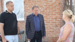 Алексей Дыбов и Сергей Попов посетили места вчерашних обстрелов в посёлке Уразово Валуйского округа