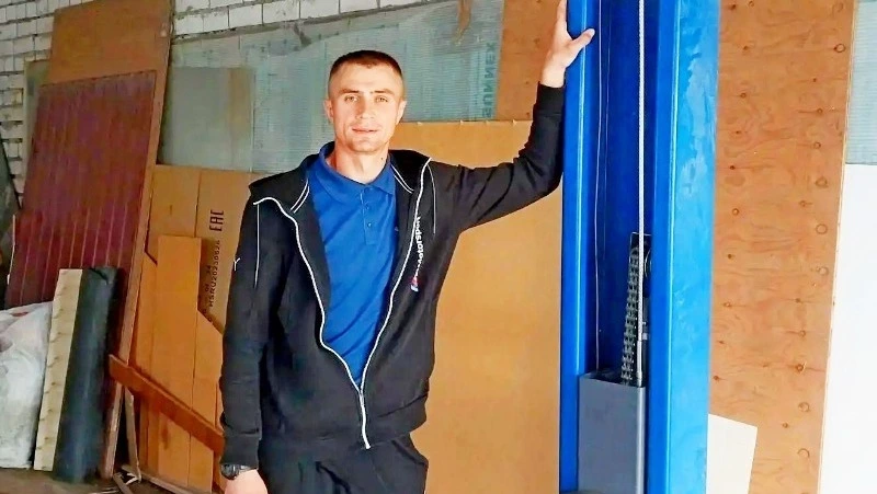 Валуйчанин из Белгородской области Виталий Дронов открыл автомастерскую благодаря соцконтракту