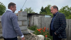 Глава администрации Алексей Дыбов проинспектировал процесс восстановления жилья в Уразово и Долгом