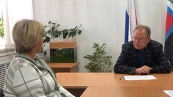 Глава администрации Валуйского округа Алексей Дыбов провёл приём граждан по личным вопросам