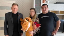 Валуйская семья из Белгородской области получила в подарок детские кроватки