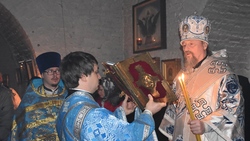 Митрополит Белгородский и Старооскольский Иоанн возглавил богослужение в Сухарево