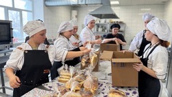  Акция «С заботой о защитниках» прошла в Валуйском индустриальном техникуме Белгородской области
