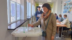 Валуйчане начали голосовать с момента открытия избирательных участков 