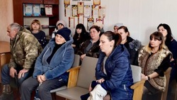 Власти Валуйского округа продолжили проводить встречи с местными жителями