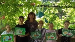 Воспитанники Валуйской детской художественной школы внесли в каникулы  творчество и вдохновение